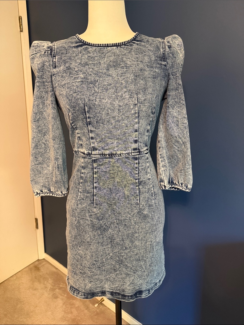 Blue Acid-Wash Denim Puff-Sleeve Dress
